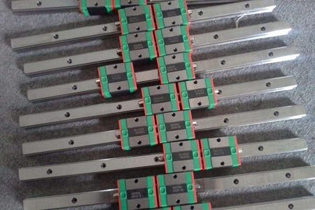  遇到不同規(guī)格型號的微型導(dǎo)軌怎么樣使用？