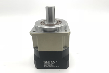 如何減少行星減速機(jī)內(nèi)部腔體的壓力？